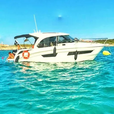 Yate De Lujo En Costa Brava Hotel en barco *